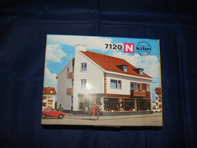Maquette kibri ho montée remise à Locomotives - Modélisme