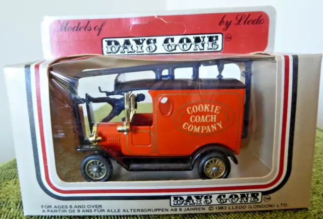 Sammlerstück ""Days Gone"" 1920 Modell T Ford Van in ""Cookie Coach Company"" Lackierung