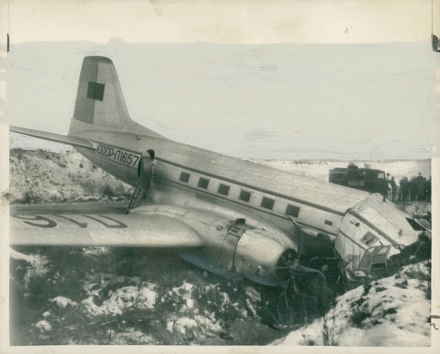 Aircraft crashes(Gen 1980-94). - Vintage Photograph 1434796