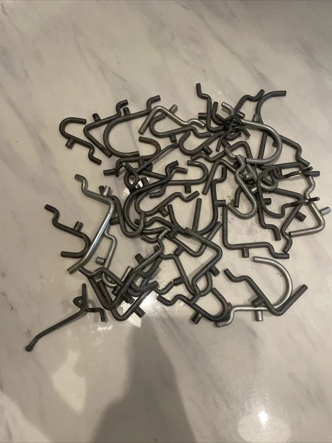 Lote de 43 piezas de soporte de ganchos de 1/4"" de alta resistencia. Perchas vintage