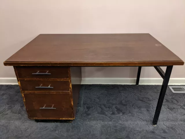 Large 137x84cm Office / Study Desk Wood & Metal Construction, Drawers & Cupboard