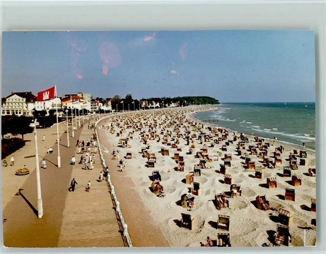 40067241 - 2401 Travemuende Strandkoerbe Luebeck district