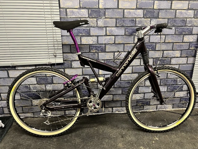 ジャンク CANNONDALE 「キャノンデール」 SUPER V2000 2000年モデル