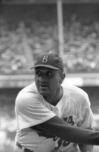 Brooklyn Dodgers Don Newcombe in action vs Milwaukee Braves at Ebb - Old Photo 1