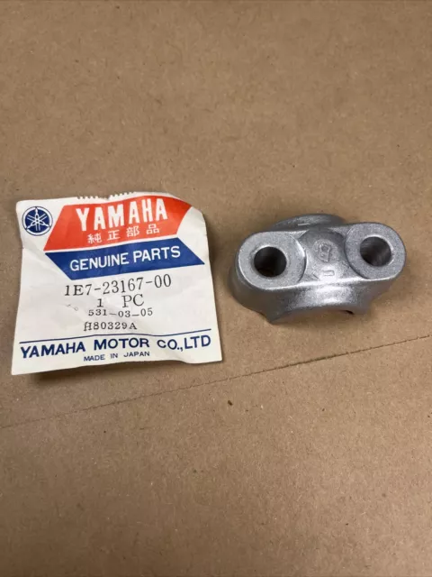 Axle Holder, Axle 1E7-23167-00 Yamaha Xs250 Xs400 Xx30323