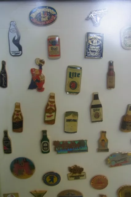 Sammlung Pins Bier Getränke Musik und andere Bud Heineken Reist ca. 130 Stück 2