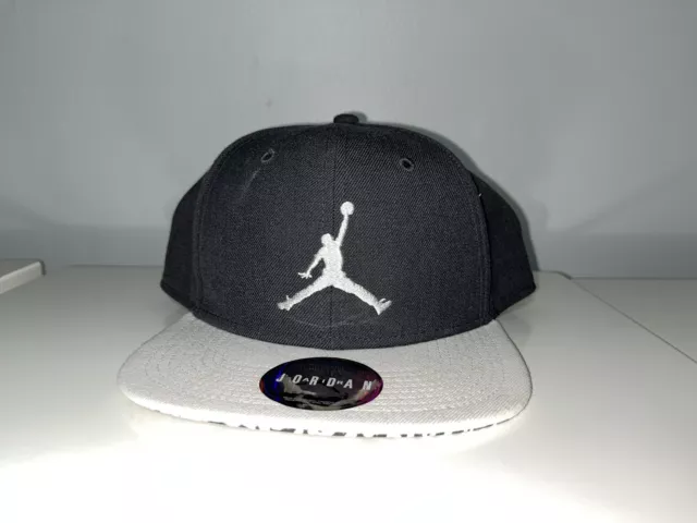 Air Jordan Nike Pro Jumpman Snapback Black White Hat Cap