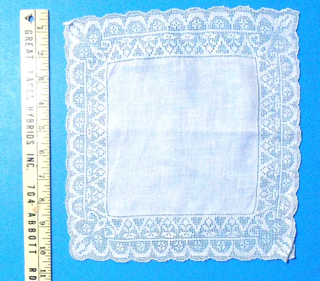 Vintage Ladies Handkerchief/Hanky #329- White w/White Lace Edge