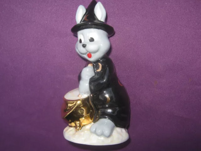 RARE WADE HALLOWEEN ARTHUR HARE "HARELLOWEEN" MAGIC WIZARD  500 Limited edition