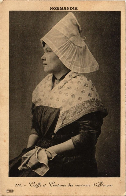 CPA Normandie - Coiffe et Costumes des Env. d'ALENCON (355889)