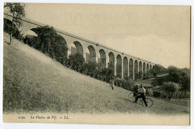 CPA 38 Isère Le Viaduct de Vif animated