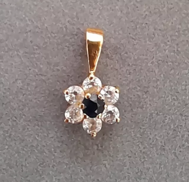 Pendentif or 18 carats diamant/saphir