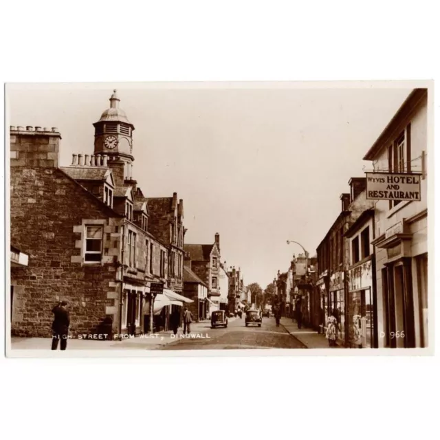 DINGWALL High Street, Ross and Cromarty RP Postcard Unused