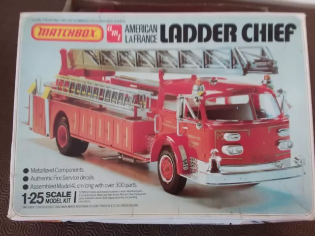 MATCHBOX/AMT 1/25 MAQUETTE a MONTER LADDER CHIEF AMERICAN LA FRANCE COMPLET BAR