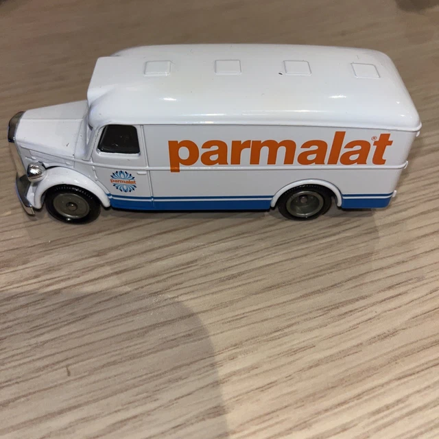 Lot 4 camions miniatures CORGI - Collection