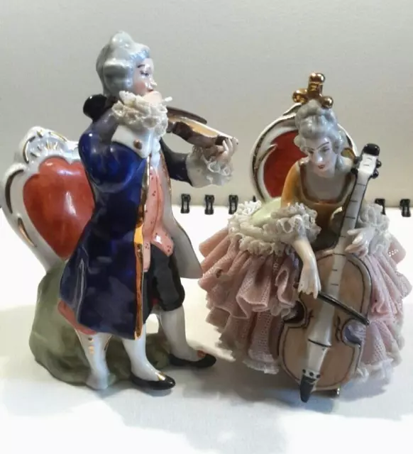Ancien Couple  personnages figurines Musiciens en porcelaine de Saxe de Dresden