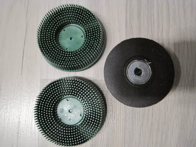 2x 3M Roloc Bristle Disc 75mm Grün mit 3M Aufnahme - NEU