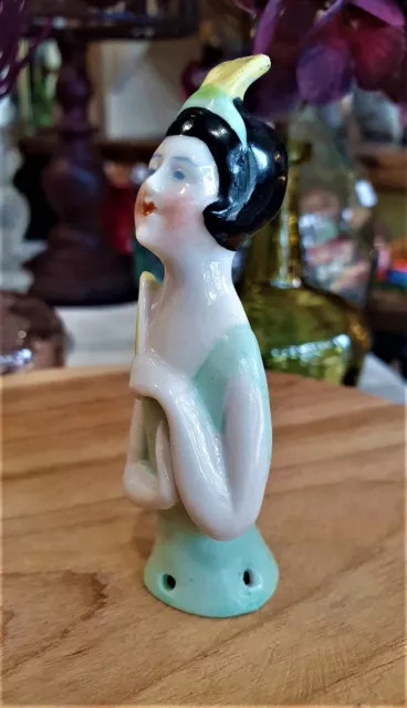 Demi figurine ancienne en porcelaine femme au miroir années folles 1920/Numéroté