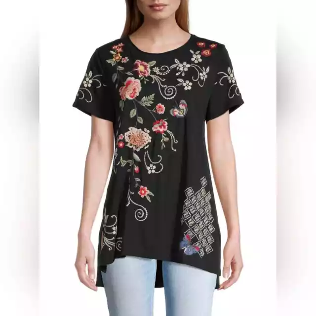 Johnny Was - Jailyn Black Embroidered Asymmetrical T-Shirt - Small