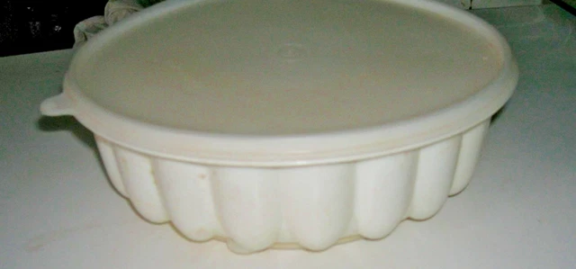 Moule à charlotte/creme Tupperware - Arts de la table