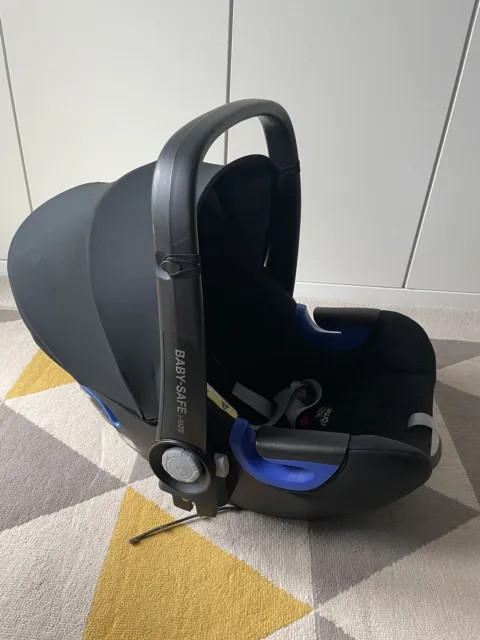 BRITAX Car £50.00 PicClick Red Safe ROMER Seat - BABY and Flex i-Size Base-Flame UK i-Size