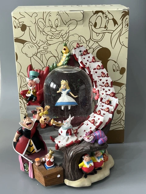Disney Alice In Wonderland Snow Globe Muical Queen Of Hearts Vintage Rare Boxed Disney Alice In Wonderland Snow Globe Muical Queen Of Hearts Vintage Rare Boxed