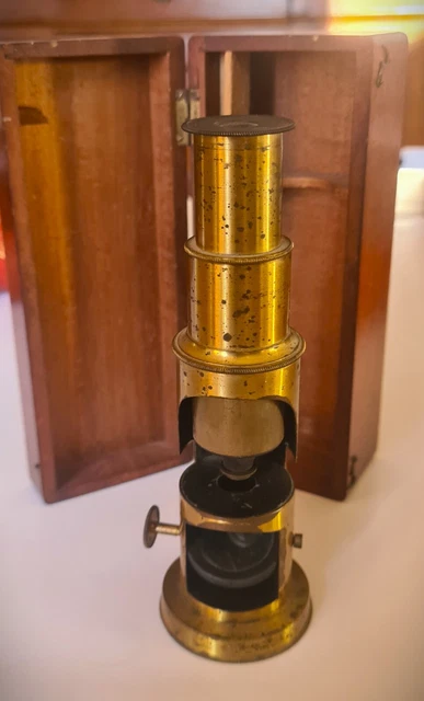 Microscope In 1900 MICROSCOPIO DA CAMPO inizio 900 , Early 1900s field microscope EUR 190 ...