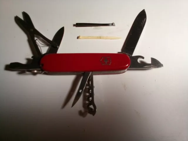 swiss army knifes Climber used good condition C-1