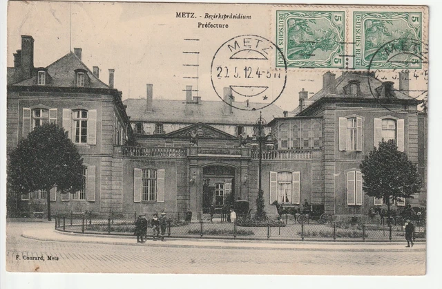 METZ - Moselle - CPA 57 - la Prefecture - petit pli en haut à gauche
