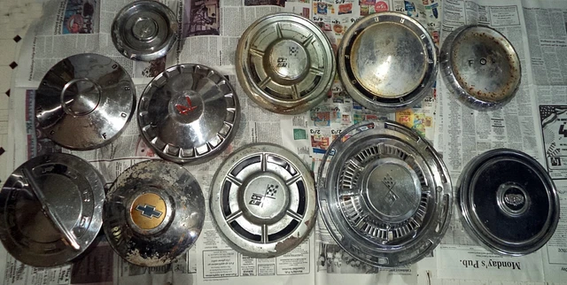LOT OF 18 Vintage Hubcaps Chevy, Ford, Buick $134.99 - PicClick