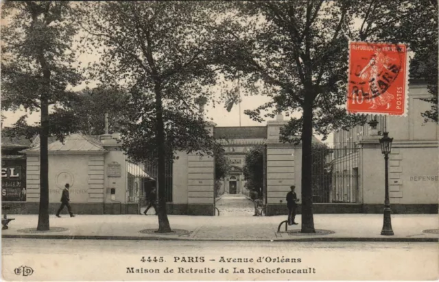 CPA AK PARIS 14e Avenue d'Orléans Maison de retraite la Rochefoucault (925192)