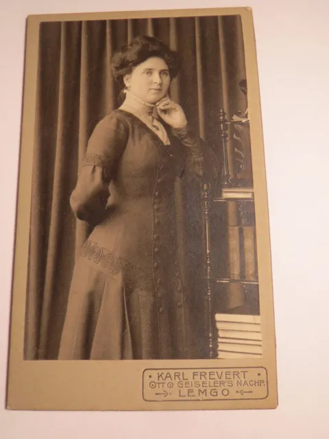 Lemgo - standing woman in dress - backdrop - portrait / CDV