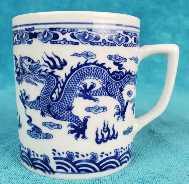 Vintage Chinese Jingdezhen Zhi Blue & White Dragon Porcelain Mug Coffee Tea Cup