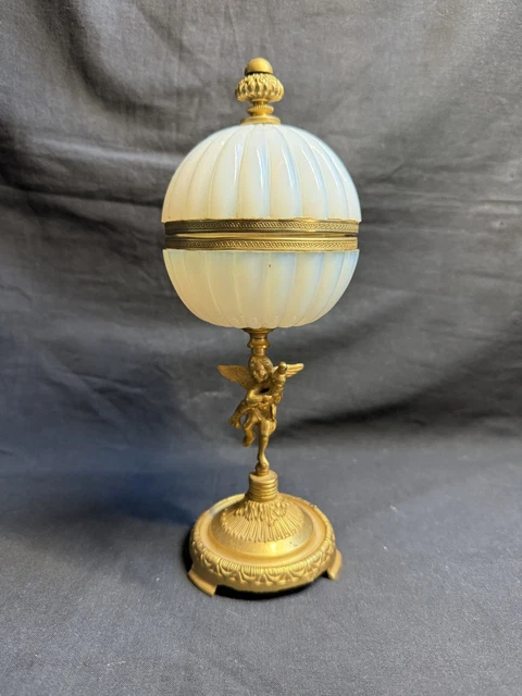 Opaline Menu BOITE, BONBONNIÈRE EN opaline boule de savon et bronze doré XIXème EUR ...