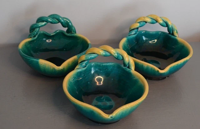 3 Serviteurs avec Anse Tressée Vert/Jaune Poterie Accolay  1950 Signé