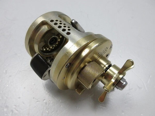 SHIMANO 01 Calcutta Conquest 100 Body /Management Ap3366/12