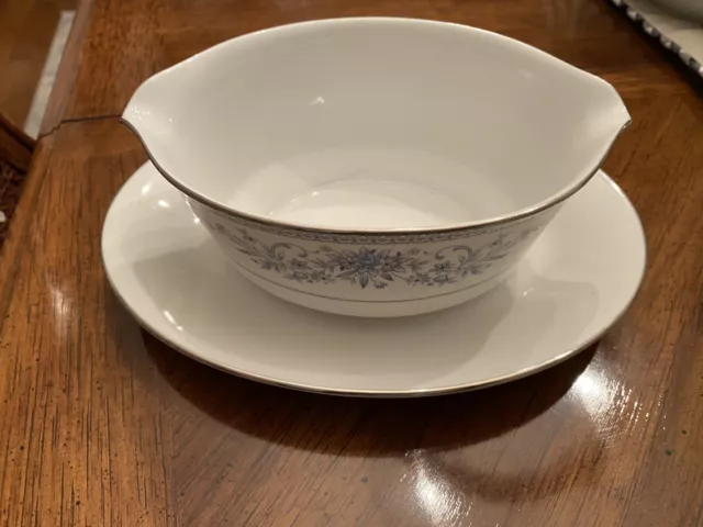 Noritake China Blue Hill Gravy Boat With Attached Underplate Platinum Trim