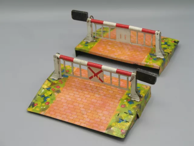 Passage à niveau en tôle - Hornby Meccano Echelle 0