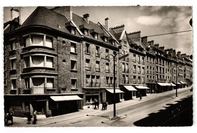 CPA Environs de L'orne .- Rue du 6 juin (195988)