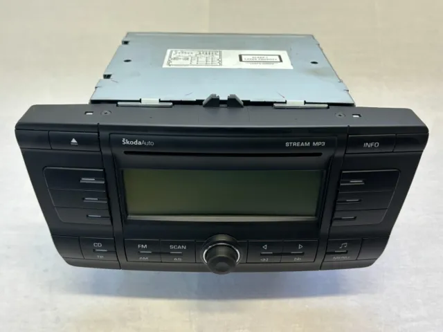 Autoradio Flux CD MP3 Radio 1Z0035161C Skoda Octavia II Avec Code BJ.2008