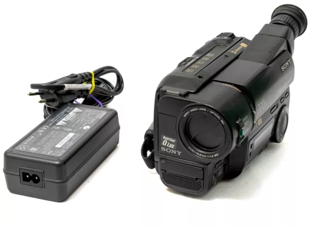 Camescope Sony Handycam CCD-TR415E PAL 220x Video8 XR Video Camera