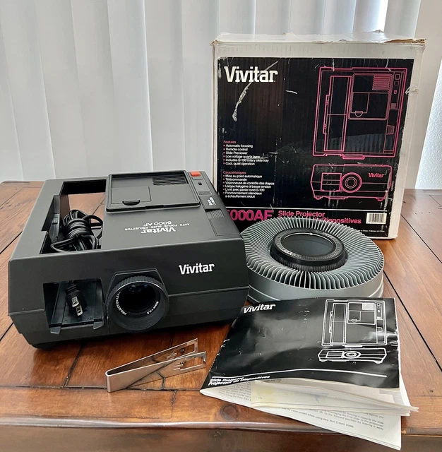 VIVITAR 5000AF AUTO Focus 35mmSlide Projector ,Carousel & Remote in