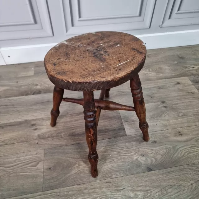 Antique Solid Wooden Small Rustic Primitive Turned Pub Milking Foot Stool 2