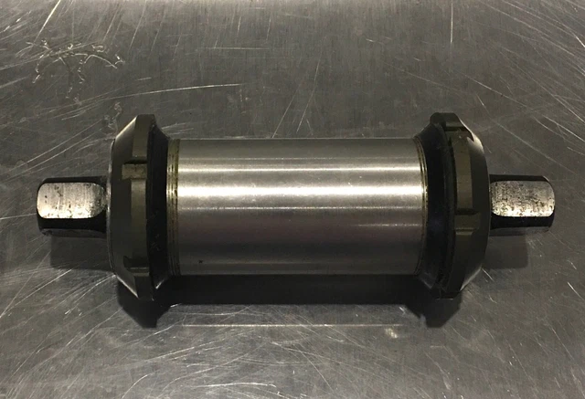 Boîtier de pédalier Edge 110mm BSA 68mm avec coupelles aluminium - Le
