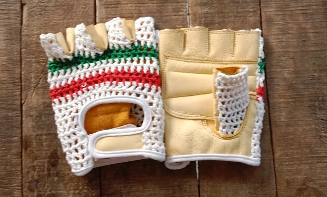 Vintage Style World Champion Light Brown Leather & Italian Crochet Mitts Vintage Style World Champion Light Brown Leather & Italian Crochet Mitts