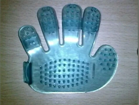 Brosse et massage pour chiens & chats