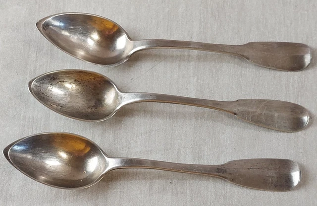 Lot De 3 Cuillères Anciennes En Métal Argenté – Poinçon Français 84G – Design 1940-1960