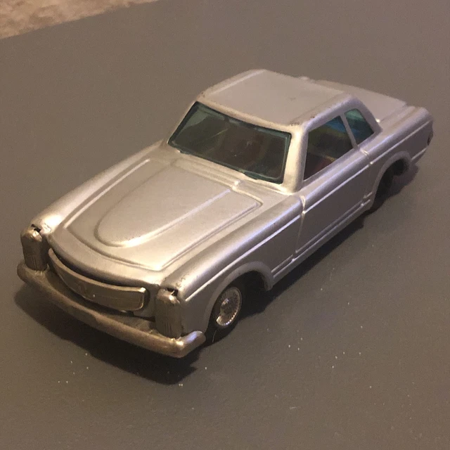 旧バンダイ【 メルセデス ベンツ250 銀色】tin toy car ブリキ箱付 旧バンダイ【メルセデス ベンツ250赤リモコン欠】tinブリキtoy