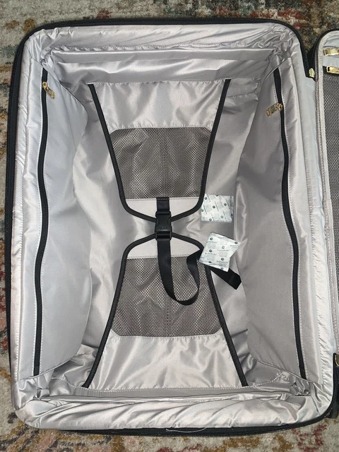 TUMI Alpha 3 Short Trip Expandable 4 Wheeled Packing Case Black And Gold $1,150 17
