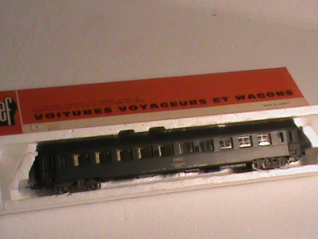 Voiture voyageurs SNCF 2 ieme cl UIC B10 verte Artrain Ech N